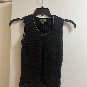 ALO Yoga Black Sleeveless Ribbed Top